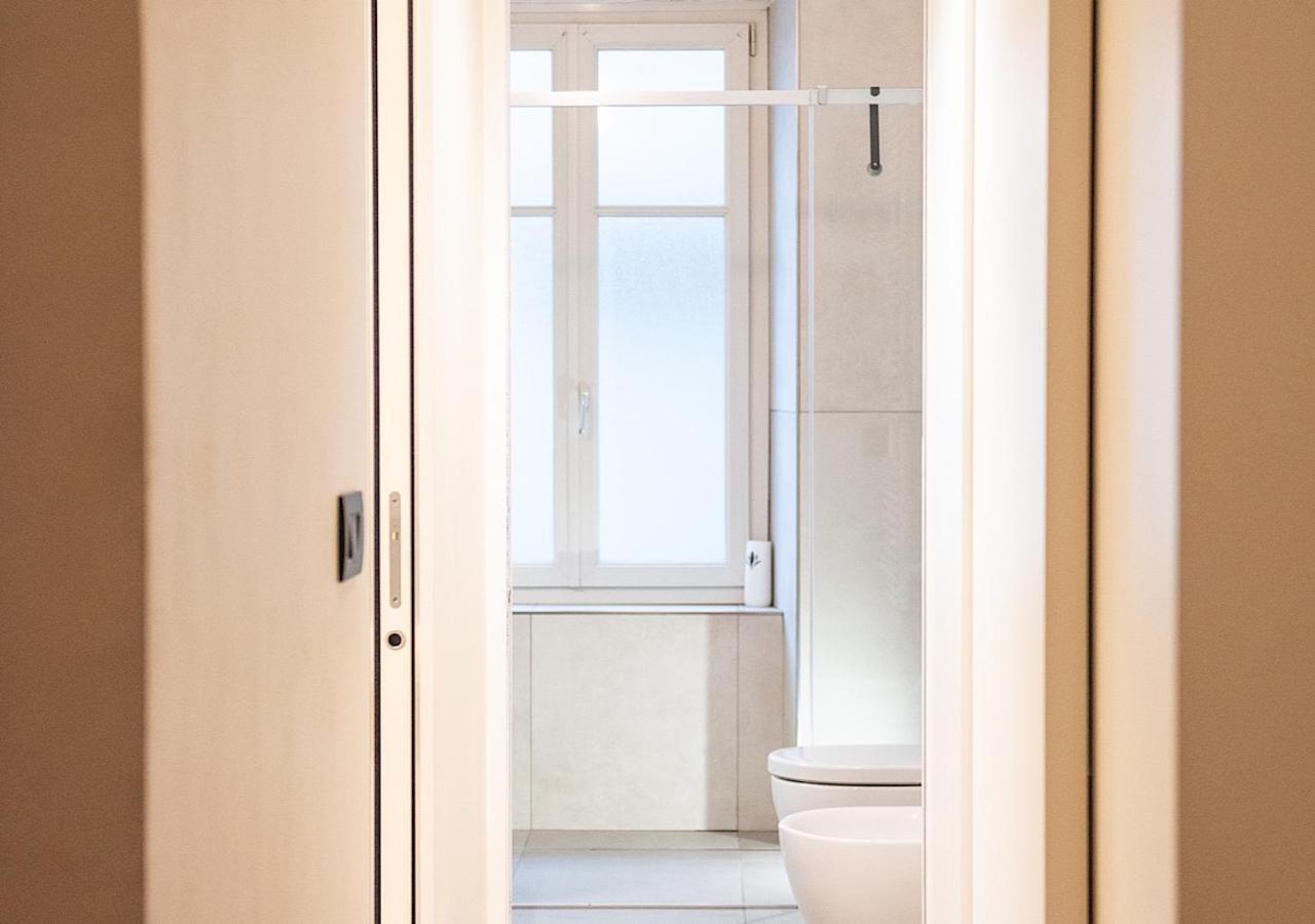 Porta Nuova Suite Comodita In Centro A Torino Esterno foto