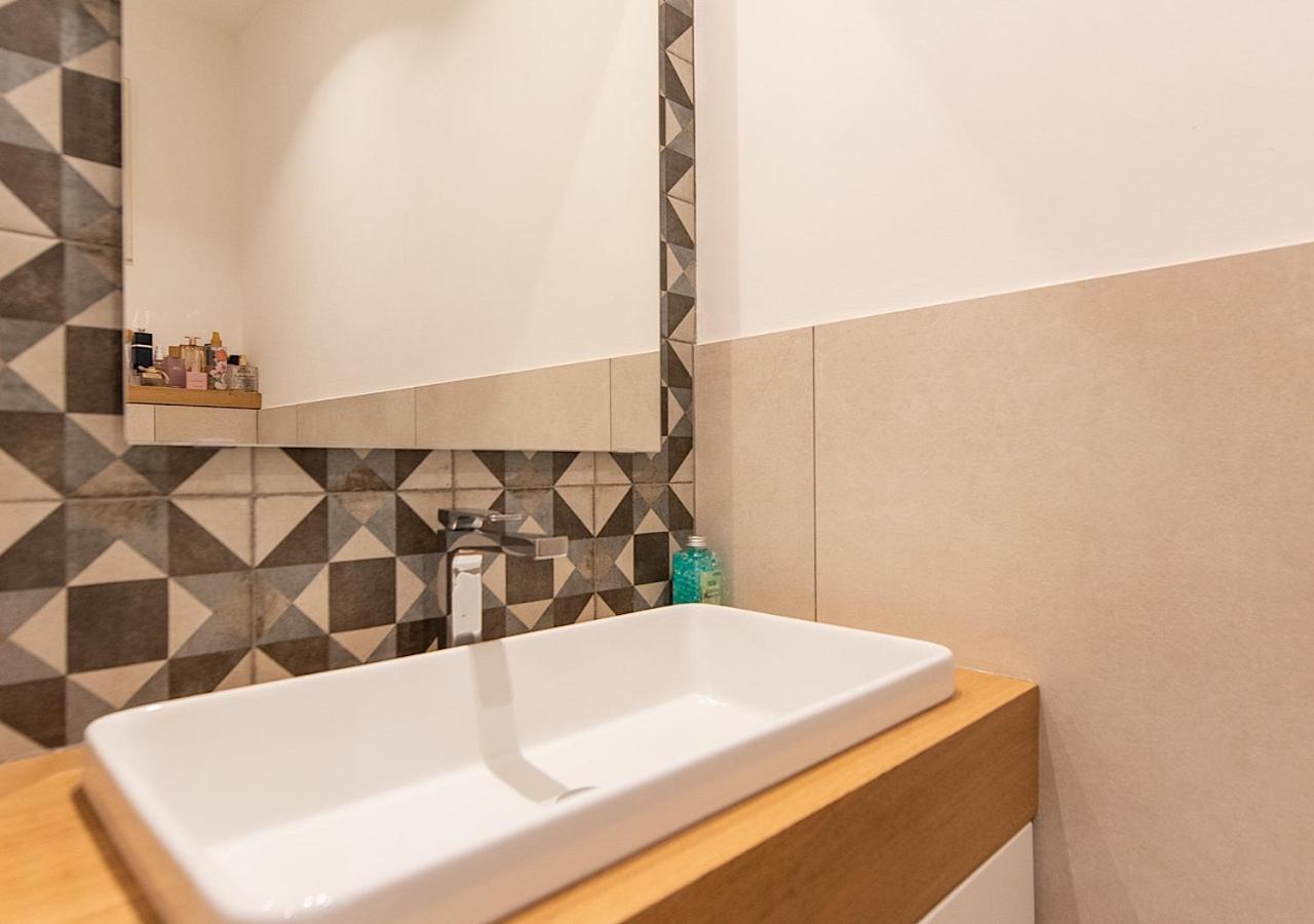 Porta Nuova Suite Comodita In Centro A Torino Esterno foto