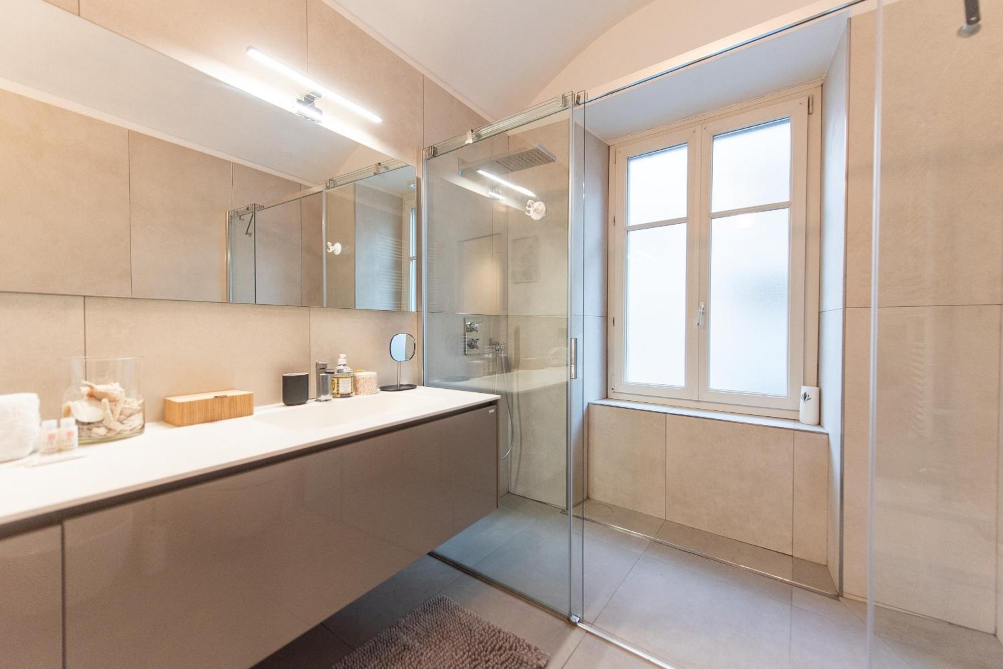 Porta Nuova Suite Comodita In Centro A Torino Esterno foto